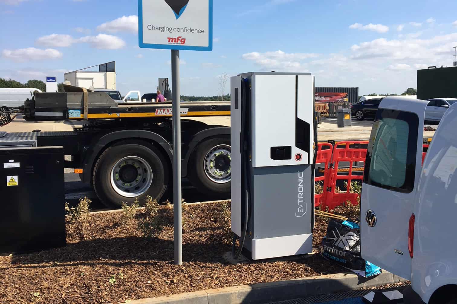 eSmart Networks were appointed by Engie EV Solutions to install a 50KW rapid, on a major route as part of the Genie Point roll out of rapid chargers.